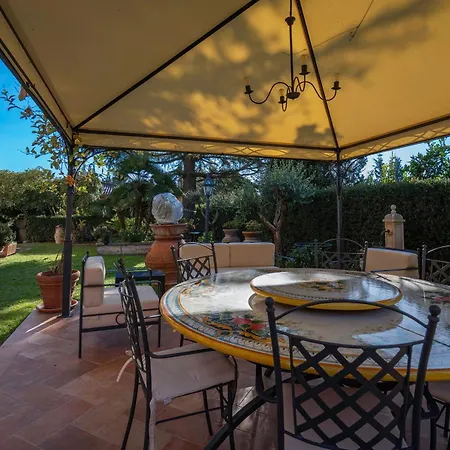 Apartment Ely In Villa, Wifi, Terricciola, Pisa Terricciola